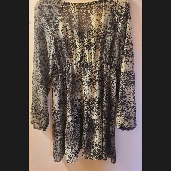 Long blouse - Picture 2 of 3